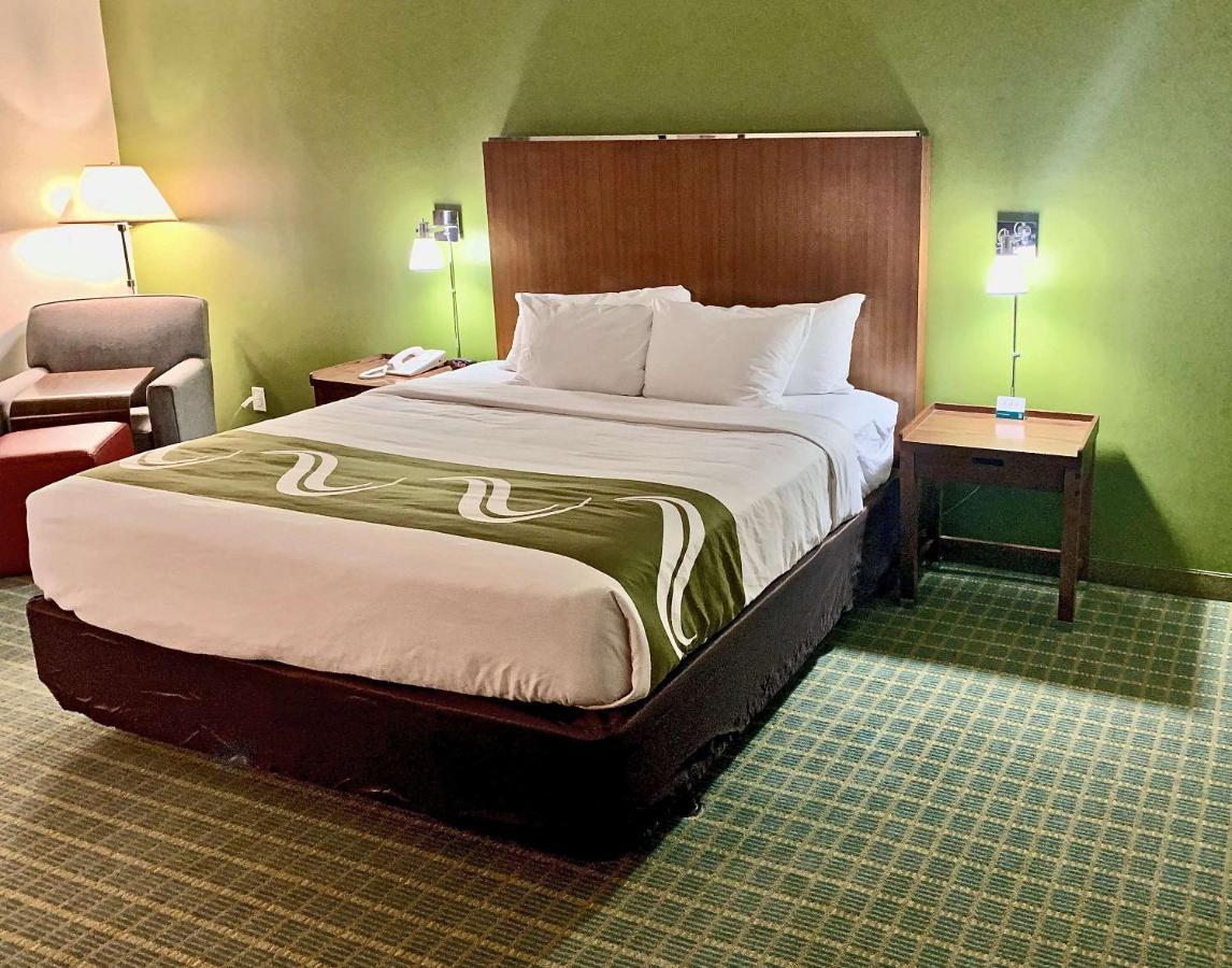 Quality Inn Lexington -Horse Park Buitenkant foto
