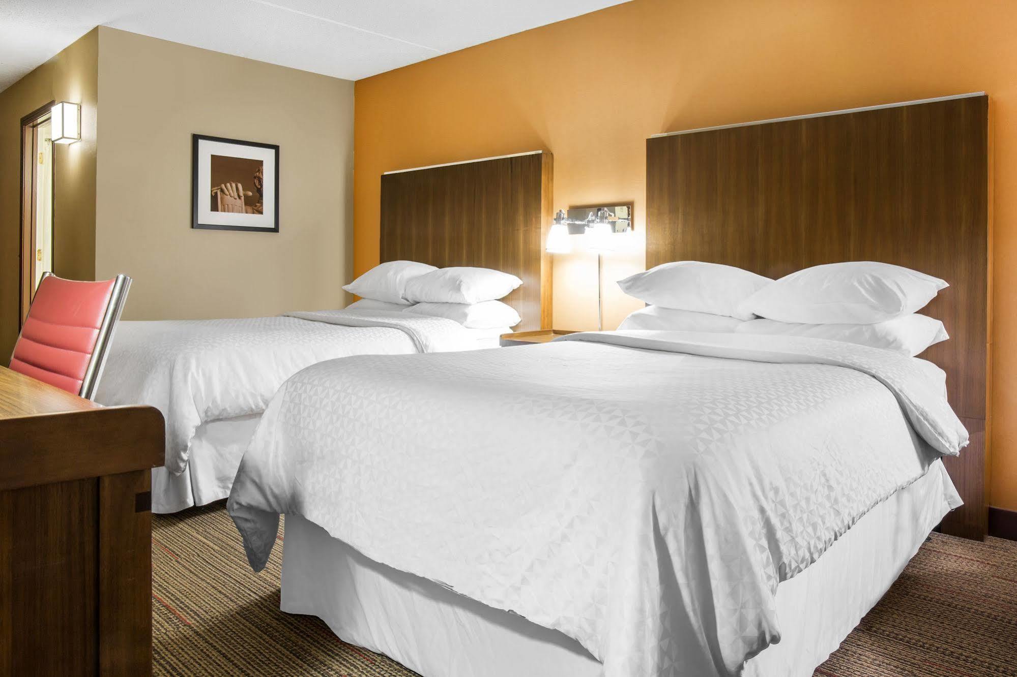 Quality Inn Lexington -Horse Park Buitenkant foto