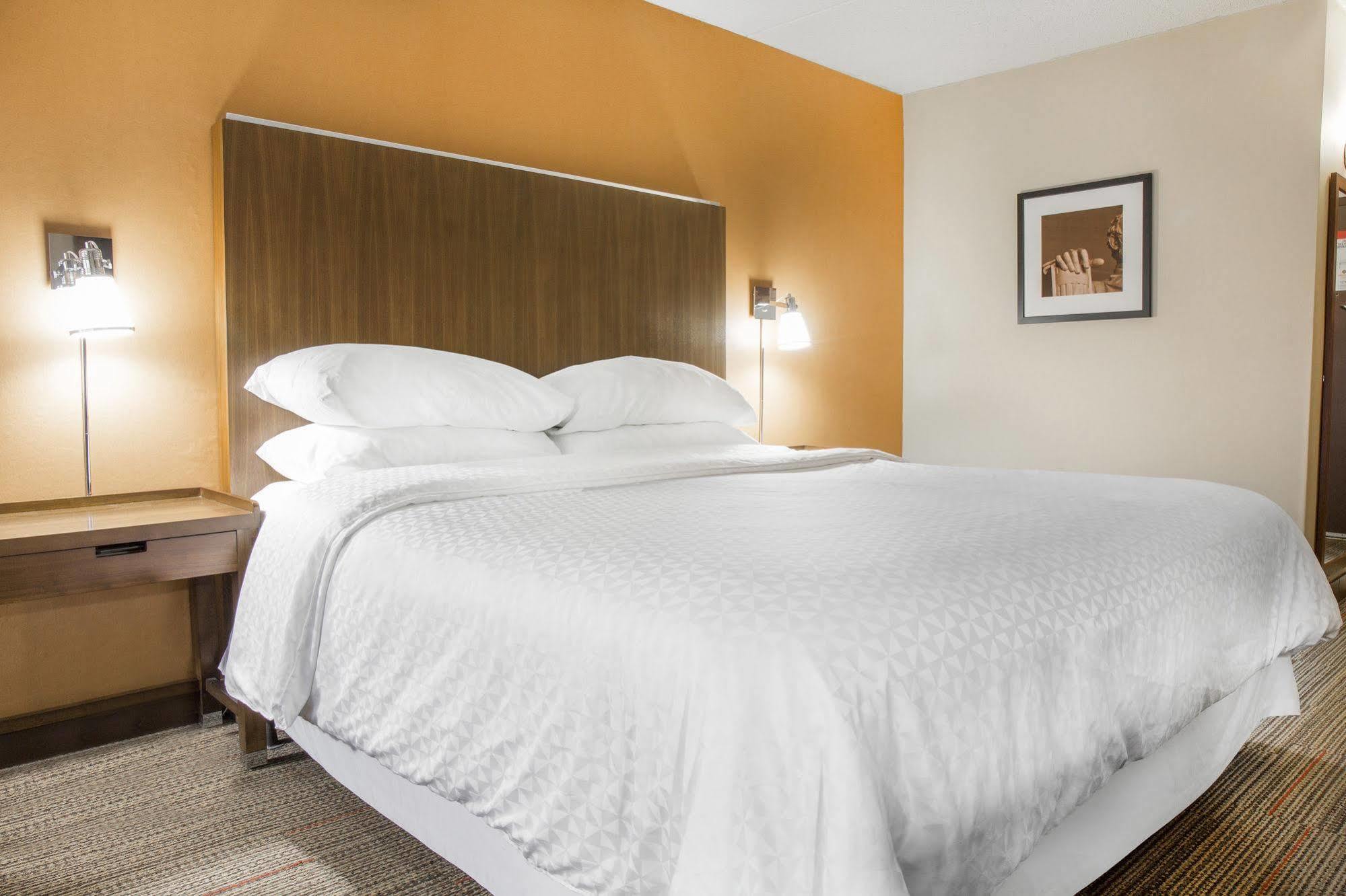 Quality Inn Lexington -Horse Park Buitenkant foto
