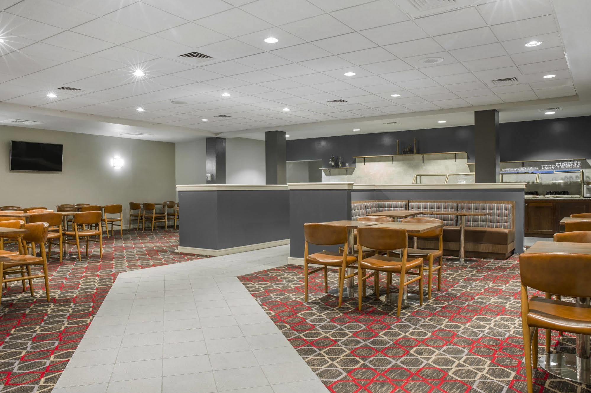Quality Inn Lexington -Horse Park Buitenkant foto